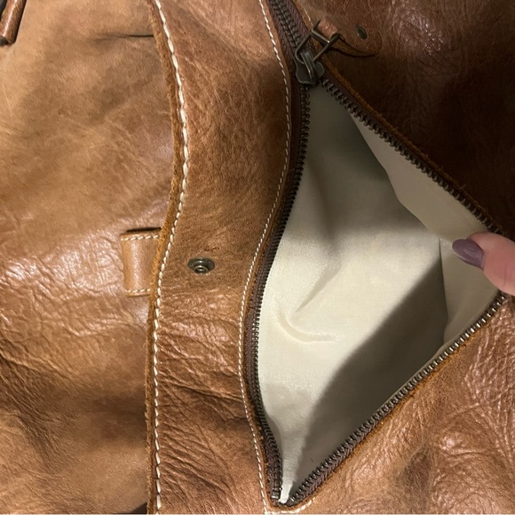 Roots womens leather crossbody purse - Picture 6 of 9